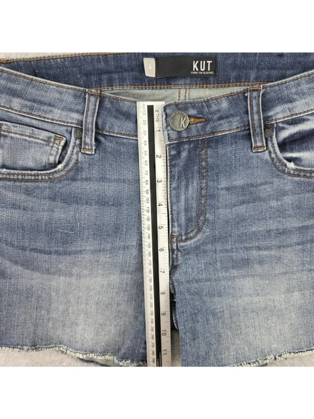 KUT From The Kloth Gidget Shorts Womens 4 Blue Fray Raw Hem Denim Stretch Casual